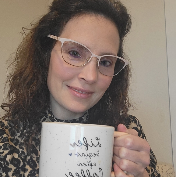 ๐  Meet your Posher: Valerie ๐ - Picture 12 of 16